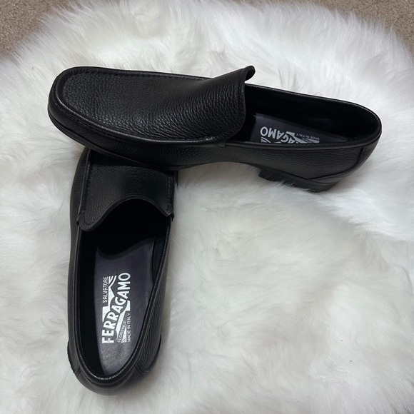 Salvatore Ferragamo Shoes - Picture 2 of 5